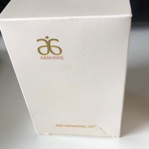 🧴 Arbonne RE9 Advanced Set